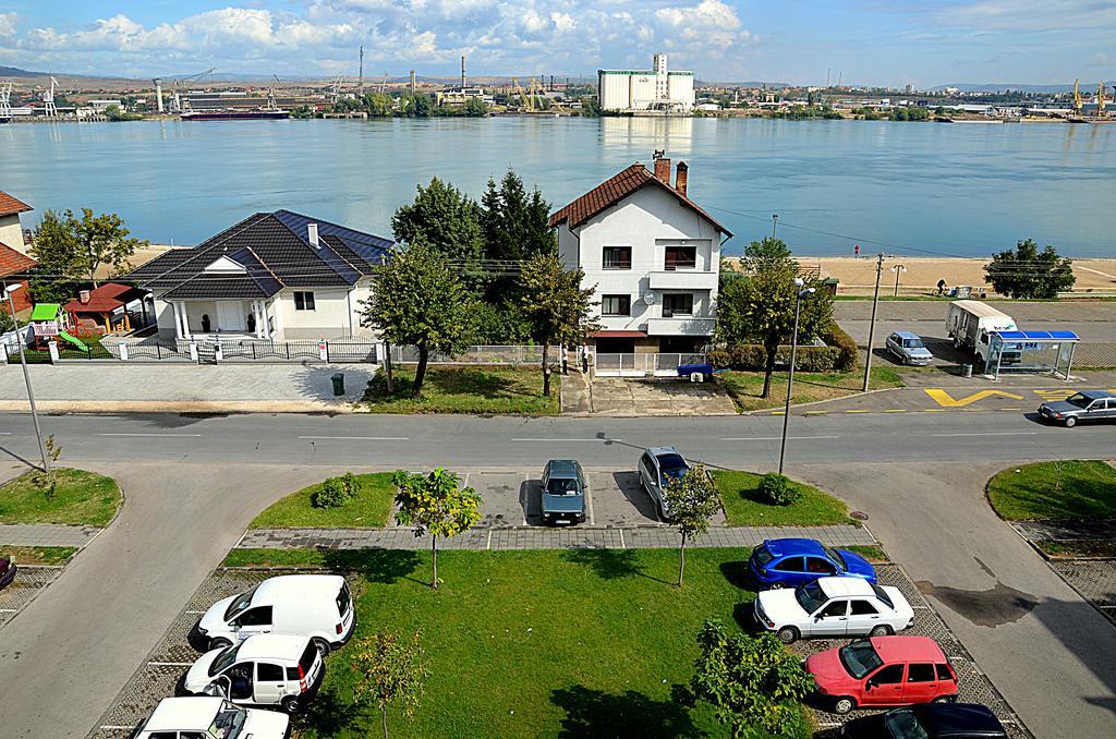 Apartment Mara Kladovo Eksteriør billede